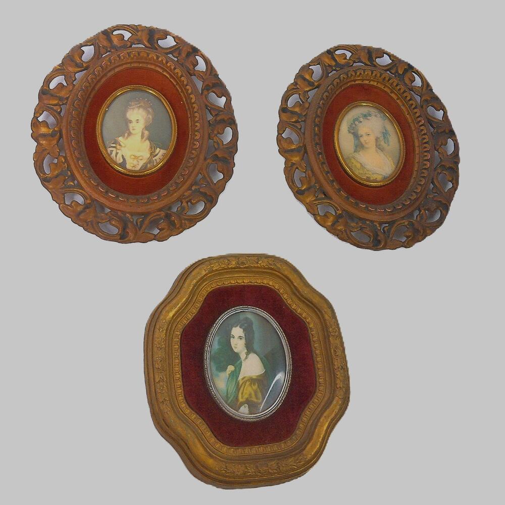 Vintage Cameo Creations Wall Plaques Ornate Velvet Convex Bubble Glass Set of 3